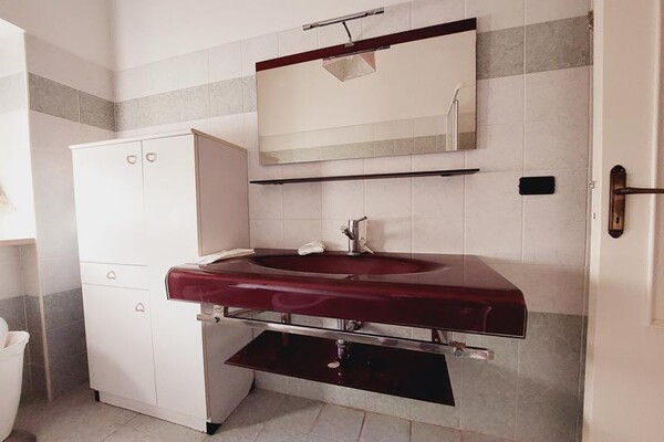 13#7415 Arredi e attrezzature per uffici e arredi casa in vendita - foto 41