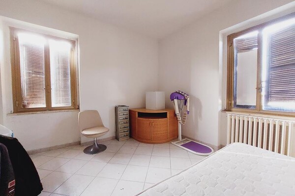 13#7415 Arredi e attrezzature per uffici e arredi casa in vendita - foto 53