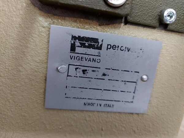 1#7419 Macchine per cucire in vendita - foto 2