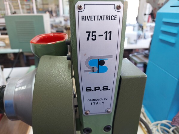 1#7419 Macchine per cucire in vendita - foto 20