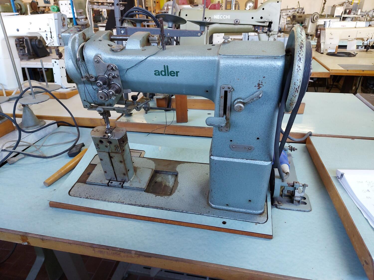 Lot Sewing Machines