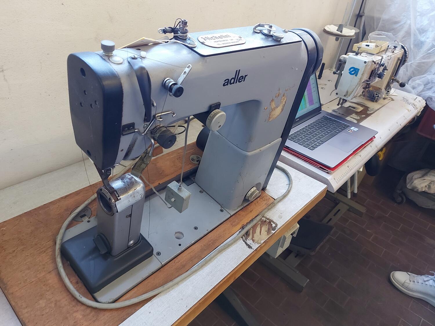 Lot Sewing Machines