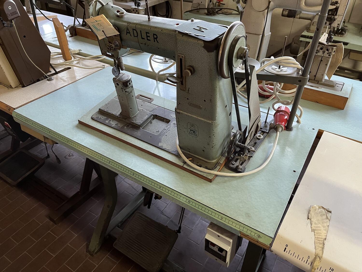 Lot Sewing Machines