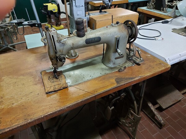 18#7419 Macchine per cucire e per pelletteria in vendita - foto 3