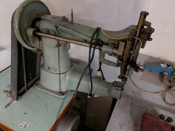 18#7419 Macchine per cucire e per pelletteria in vendita - foto 12