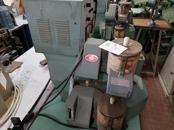 18#7419 Macchine per cucire e per pelletteria in vendita - foto 38