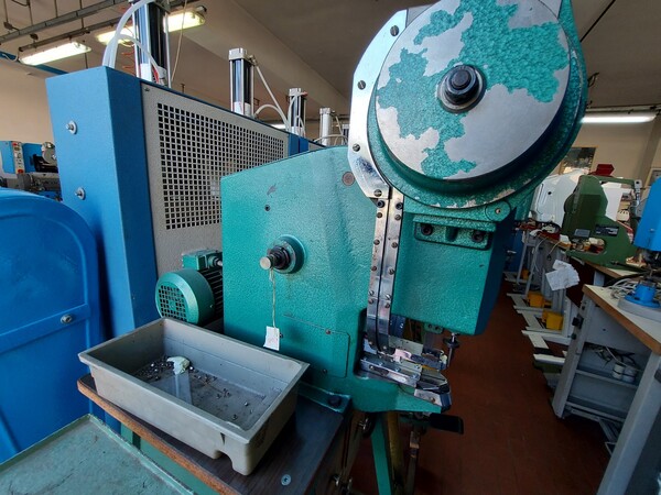 2#7419 Macchine per cucire e per pelletteria in vendita - foto 21