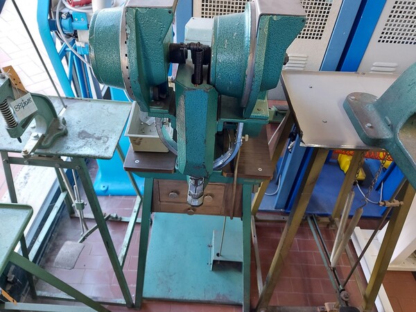 2#7419 Macchine per cucire e per pelletteria in vendita - foto 22
