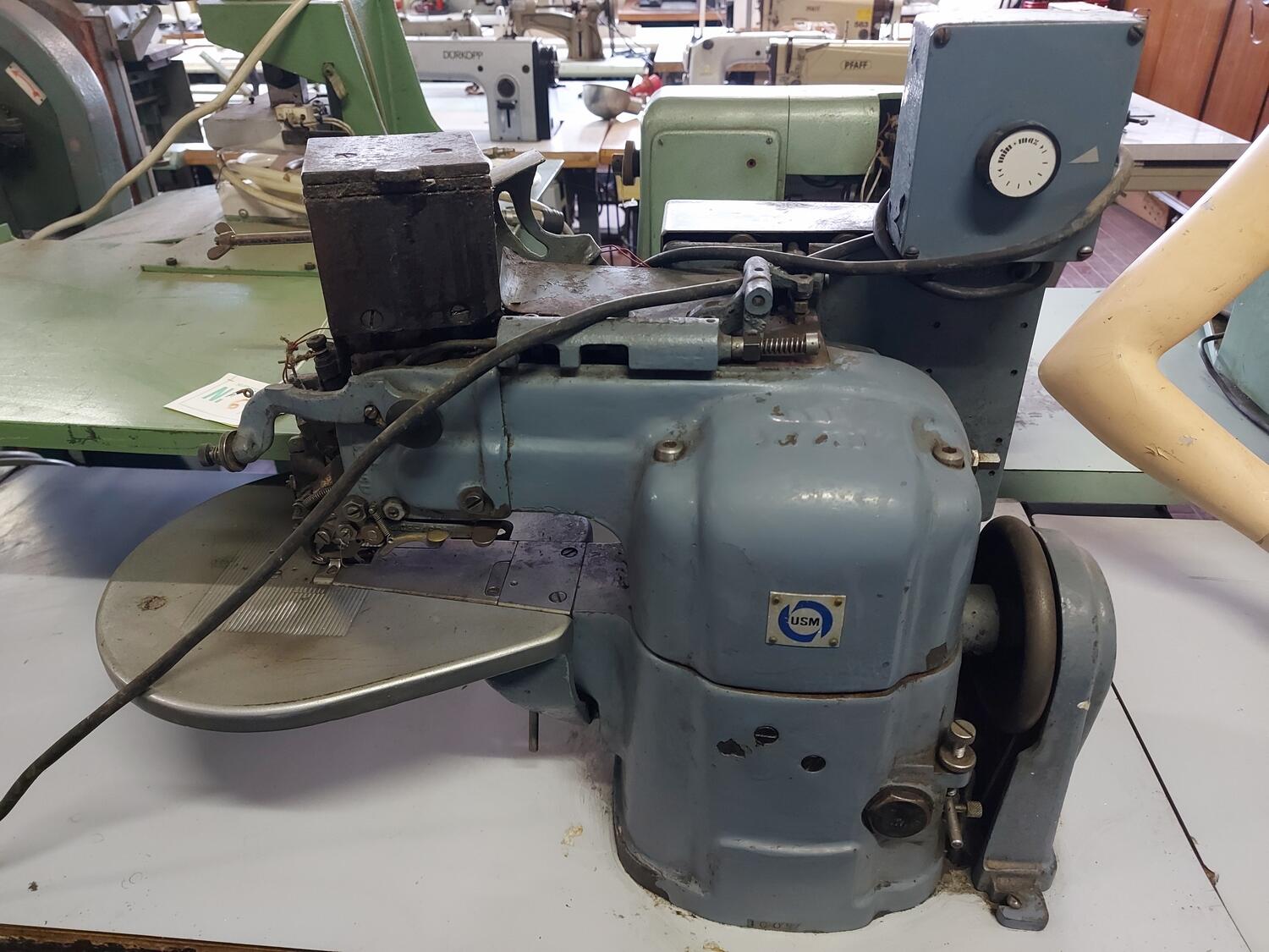 Lot Sewing Machines