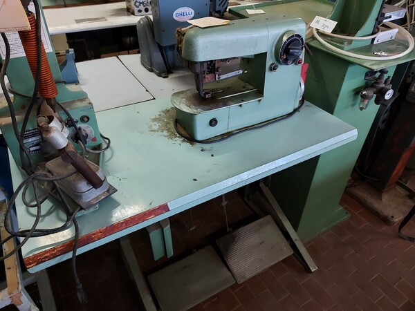 32#7419 Macchine per cucire in vendita - foto 9