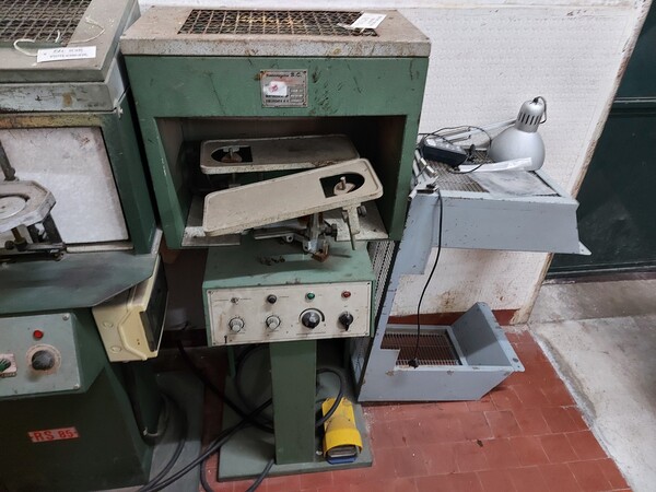 32#7419 Macchine per cucire in vendita - foto 18