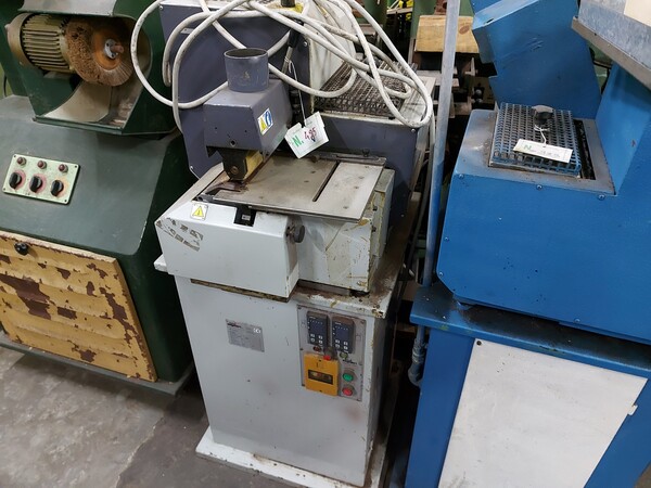 Macchine per cucire in vendita