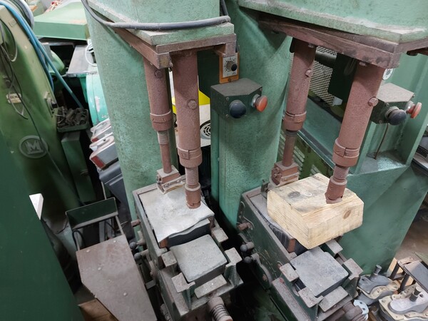 43#7419 Macchine per calzatura e pelletteria in vendita - foto 5