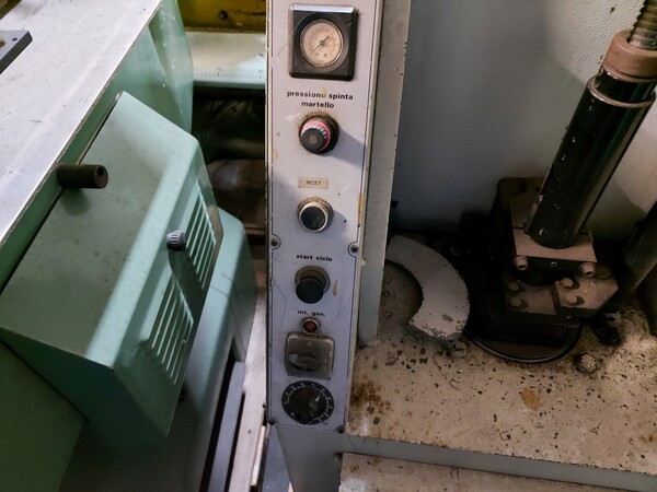 47#7419 Macchine per cucire per calzatura e pelletteria in vendita - foto 5