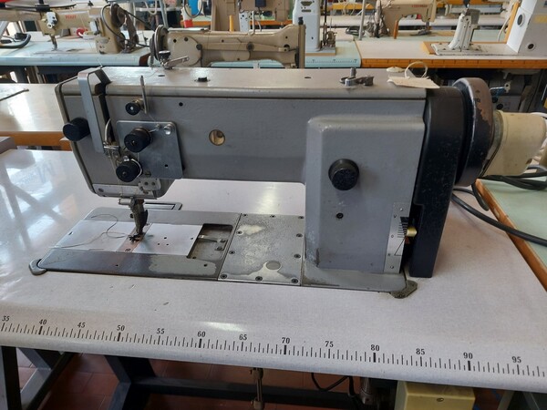 7#7419 Macchine per cucire in vendita - foto 1