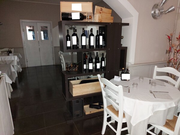 Attrezzature bar e ristoranti in vendita