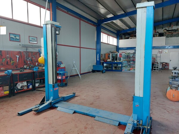 1#7426 Attrezzature e arredi per officina elettrauto in vendita - foto 1