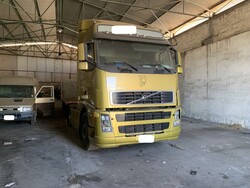 Trattore stradale Volvo - Lotto 15 (Asta 7431)