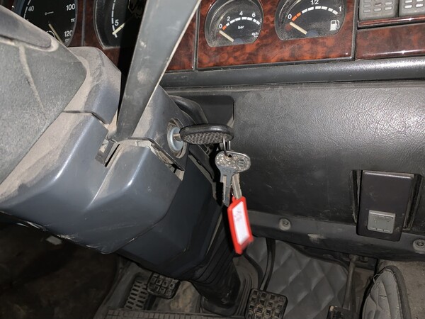 19#7431 Autocarr Iveco EuroCargo con gru idraulica Fassi in vendita - foto 6