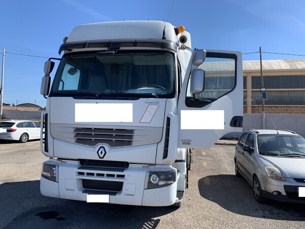 Autocarri in vendita