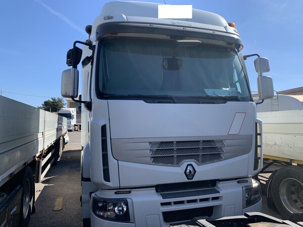 Autocarri in vendita