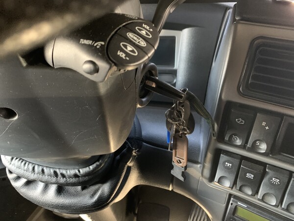 7#7431 Trattore stradale Renault in vendita - foto 4