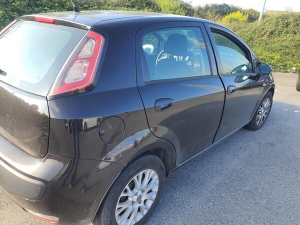 1#7446 Autovettura Fiat Punto in vendita - foto 4