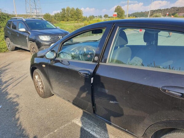 1#7446 Autovettura Fiat Punto in vendita - foto 8