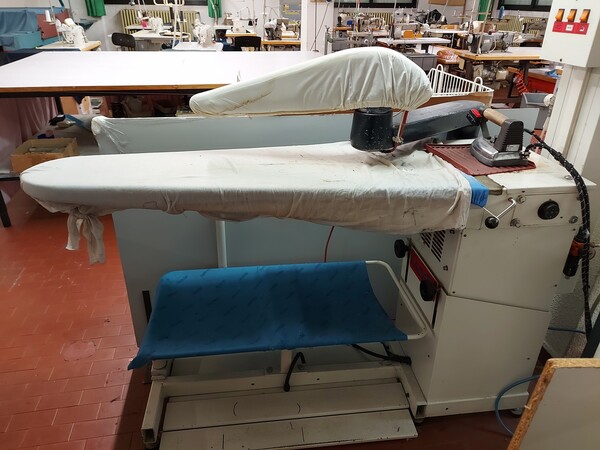 6#7447 Ferri da stiro professionali con caldaia in vendita - foto 19