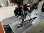 Image 21 - Pfaff sewing machines and button sewing machine - Lot 7 (Auction 7447)