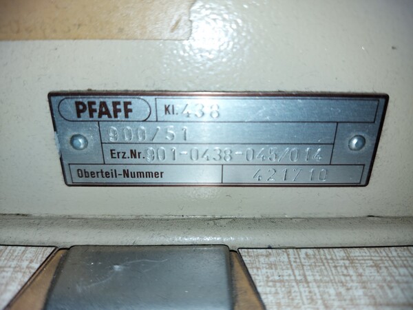 7#7447 Macchine da cucito Pfaff e attaccabottoni in vendita - foto 4