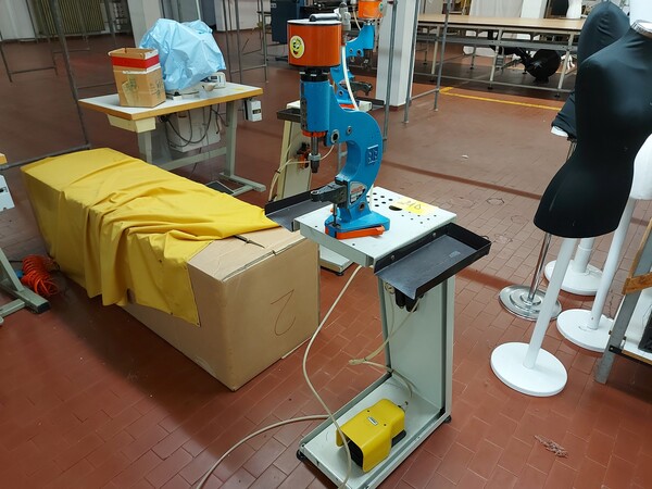 7#7447 Macchine da cucito Pfaff e attaccabottoni in vendita - foto 22