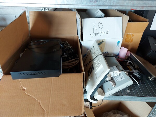 9#7447 Arredi e attrezzature elettroniche da ufficio in vendita - foto 13