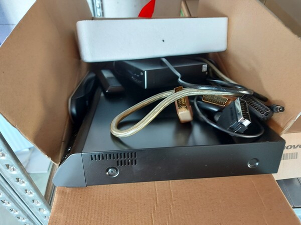 9#7447 Arredi e attrezzature elettroniche da ufficio in vendita - foto 14