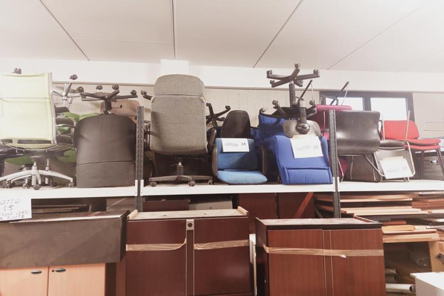 Lot Office furniture