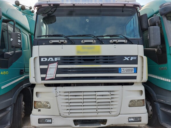 33#7456 Trattore stradale Daf FT XF95 in vendita - foto 1