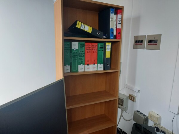 106#7457 Arredi e attrezzature per ufficio in vendita - foto 4