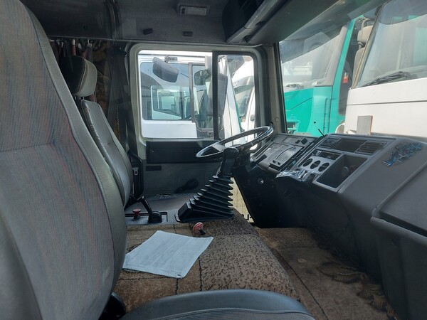 19#7457 Autocarro Volvo FL 614 4X2 in vendita - foto 11