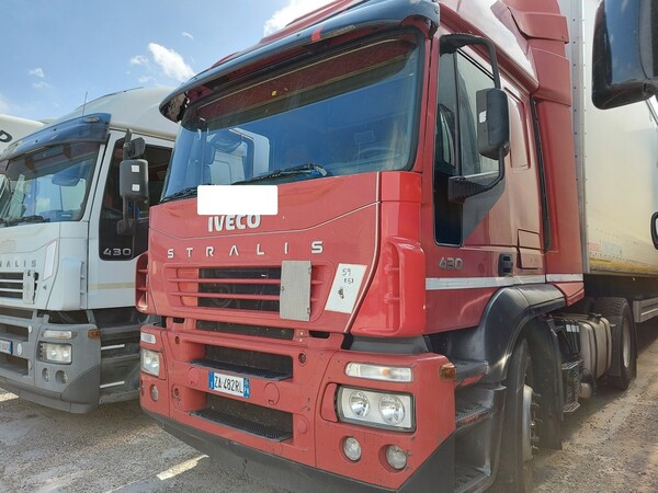 59#7458 Trattore stradale Iveco Stralis A440ST/71 in vendita - foto 3