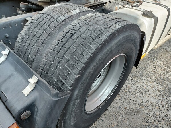 72#7458 Trattore stradale Volvo FH12T42 in vendita - foto 9