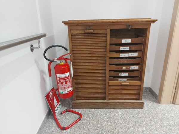 4#7466 Arredo da ufficio e negozio in vendita - foto 12