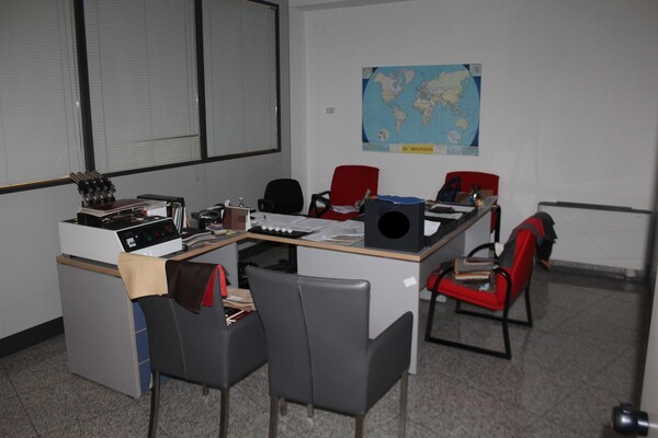 1#7469 Cessione ramo di azienda dedita a produzione e vendita mobili in vendita - foto 4