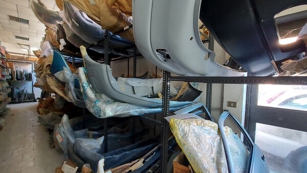 2#7471 Ricambi vari per auto in vendita - foto 4