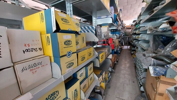 4#7471 Specchietti e vetrini in vendita - foto 3