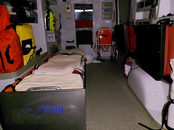 1#7479 Veicoli di soccorso d'emergenza attrezzati e materiale medico in vendita - foto 137