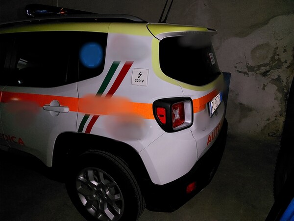 1#7479 Veicoli di soccorso d'emergenza attrezzati e materiale medico in vendita - foto 148