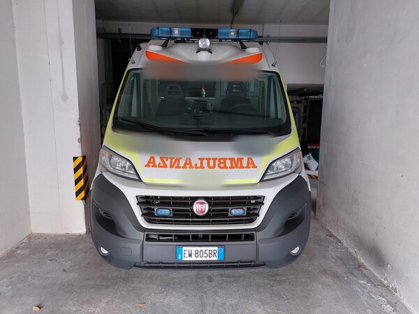 1#7479 Veicoli di soccorso d'emergenza attrezzati e materiale medico in vendita - foto 157