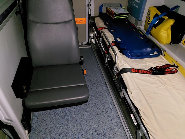 1#7479 Veicoli di soccorso d'emergenza attrezzati e materiale medico in vendita - foto 183