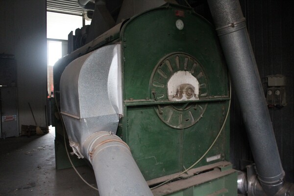 1#7482 Macchinari e attrezzature per carbonizzo e autocarro Iveco in vendita - foto 3