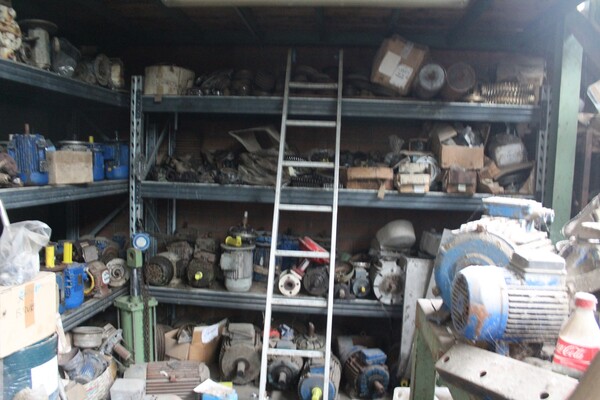 1#7482 Macchinari e attrezzature per carbonizzo e autocarro Iveco in vendita - foto 10